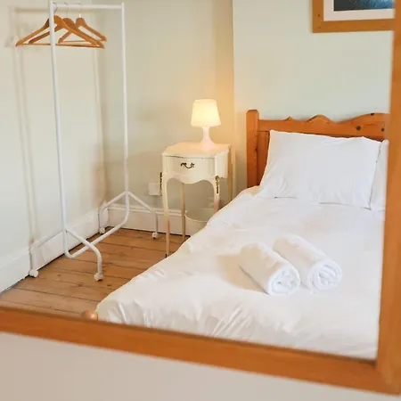 Апартаменты Spacious 2 Storey Penthouse Flat, Fantastic Views! Бристоль